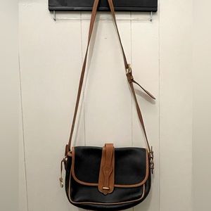 Vintage Dooney & Bourke purse.